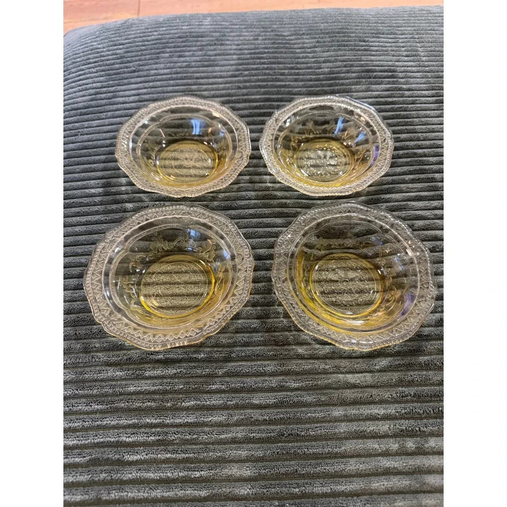 Set of 4 Vintage Yellow Depression Glass Berry Bowls Ornate Embossed Floral‎